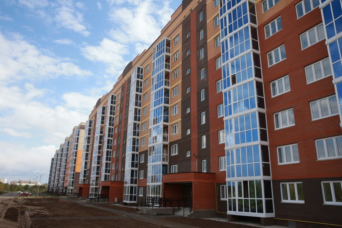 Самое дорогое новое жилье – в Астане (579,2 тыс тг за 1 кв.м.) и Алматы (547,8 тыс тг)