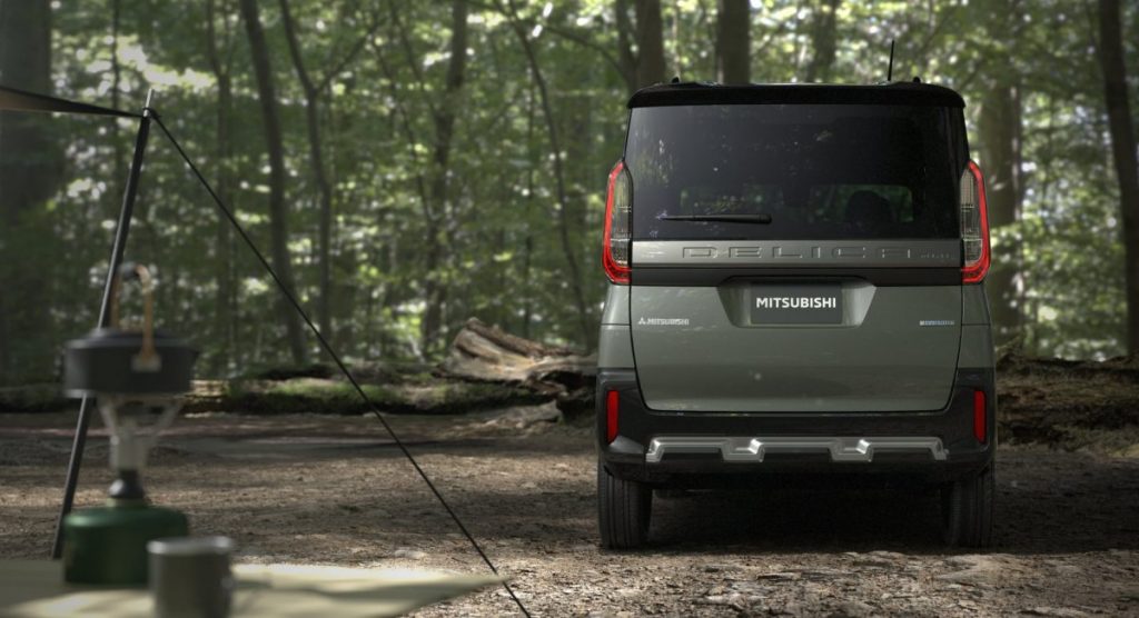 Новая Mitsubishi Delica появится в 2023 и будет очень компактной – 3.4 метра в длину