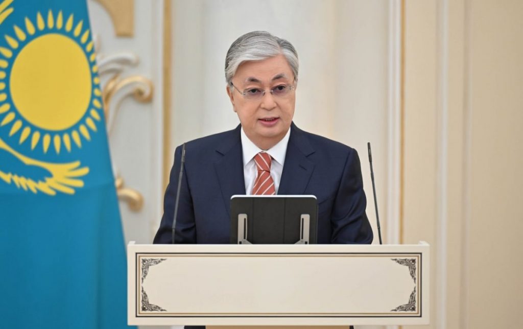 Сколько денег у кандидатов в президенты Казахстана. Токаев