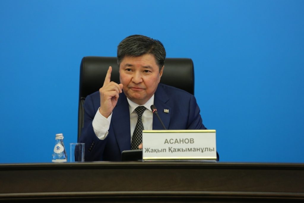 Президент Казахстана освободил Жакипа Асанова от должности главы Верховного суда. Bizmedia.kz