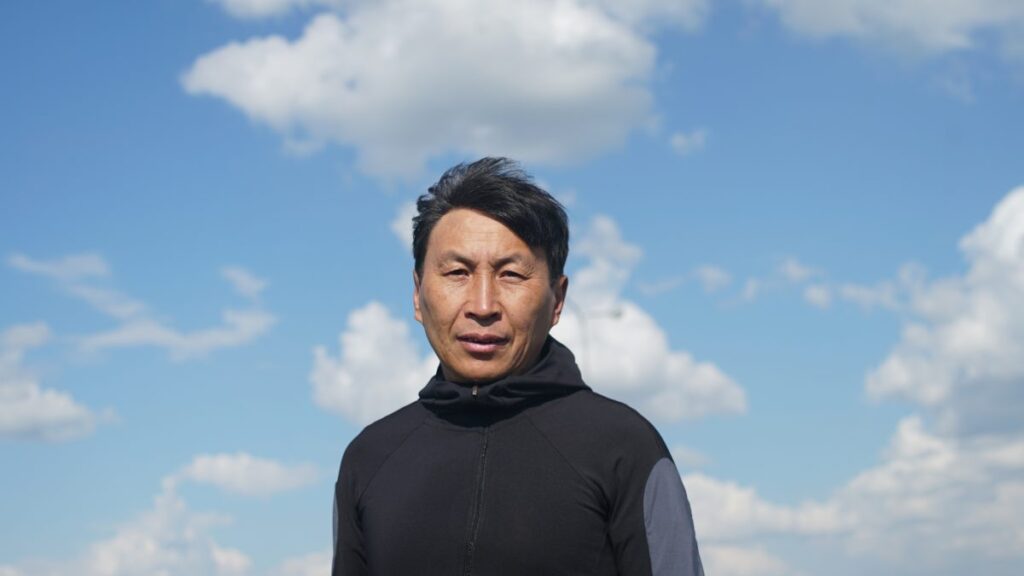 Оштрафован казахстанский марафонец Марат Жыланбаев «за агитацию раньше срока» на выборах