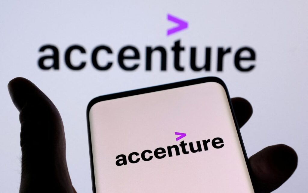 Accenture сокращает рабочие места, понижает прогнозы в связи со снижением расходов на ИТ