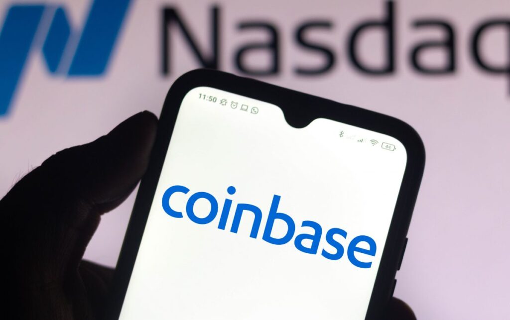 Акции Coinbase рухнули на 15,8% после уведомления от регулятора США о нарушении законов