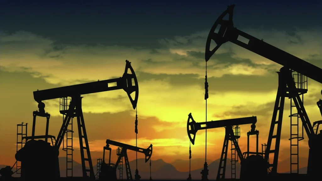 Цены на нефть снижаются из-за проблем с восполнением стратегических запасов в США
