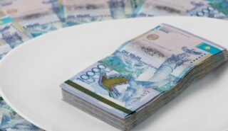 Стоимость доллара с 14 по 16 июня: официальный курс к тенге