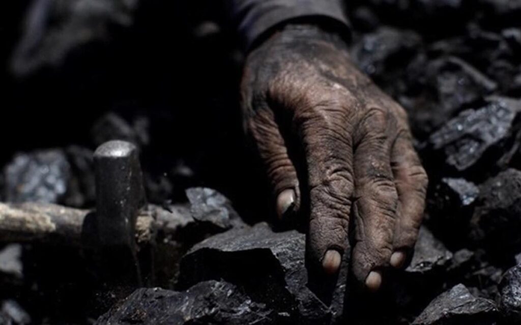 Смерть шахтера на шахте в ВКО изучает комиссия