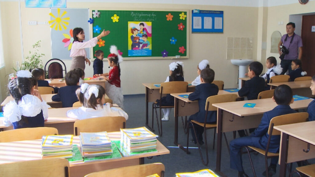 В этом году более 400 тысяч детей в Казахстане начнут учиться в первом классе