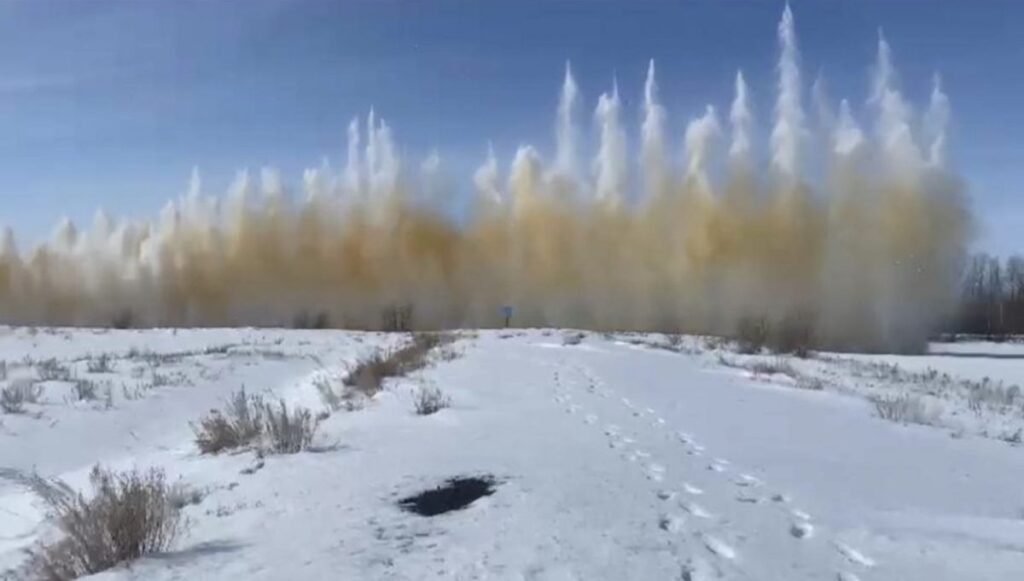В Карагандинской области проводят взрывные работы на льду