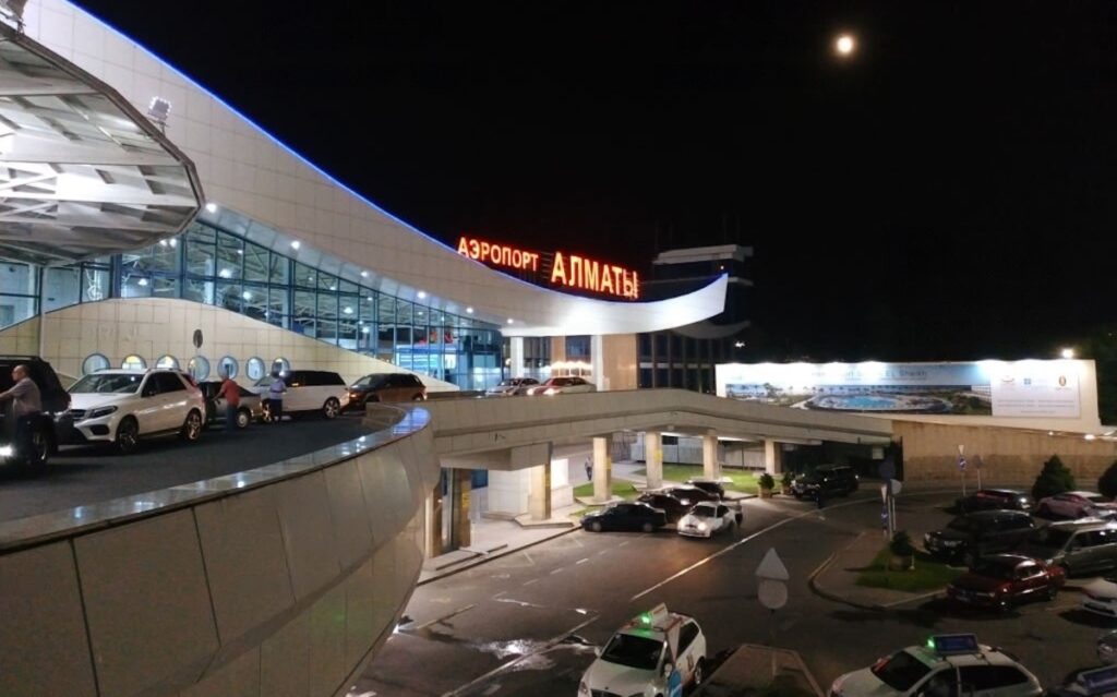 Аэропорт Алматы хотел бы вернуть коммерческие помещения в свою собственность
