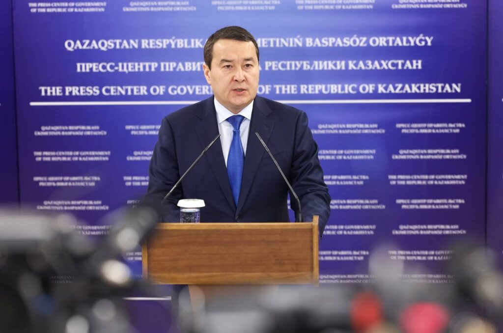Смаилов считает, что правительство должно в этом году снизить инфляцию в два раза
