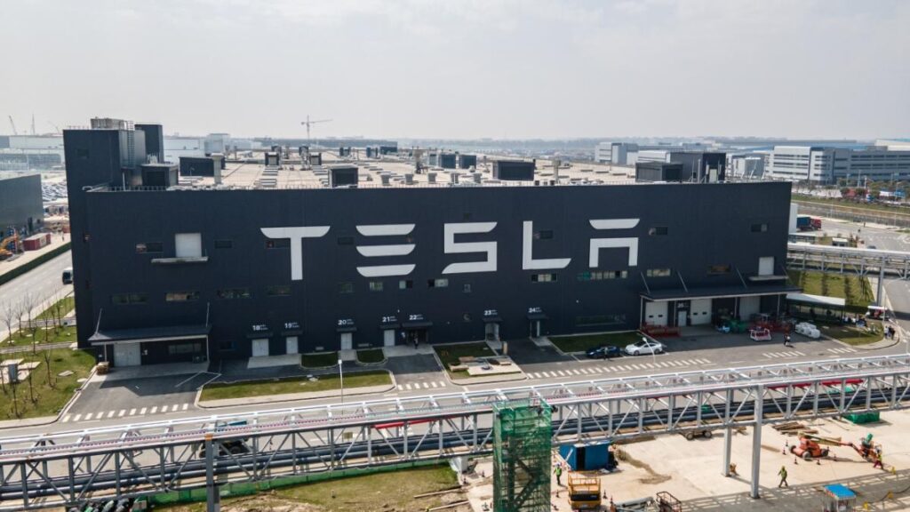 Tesla построит новый мегазавод по производству аккумуляторов Megapack в Шанхае