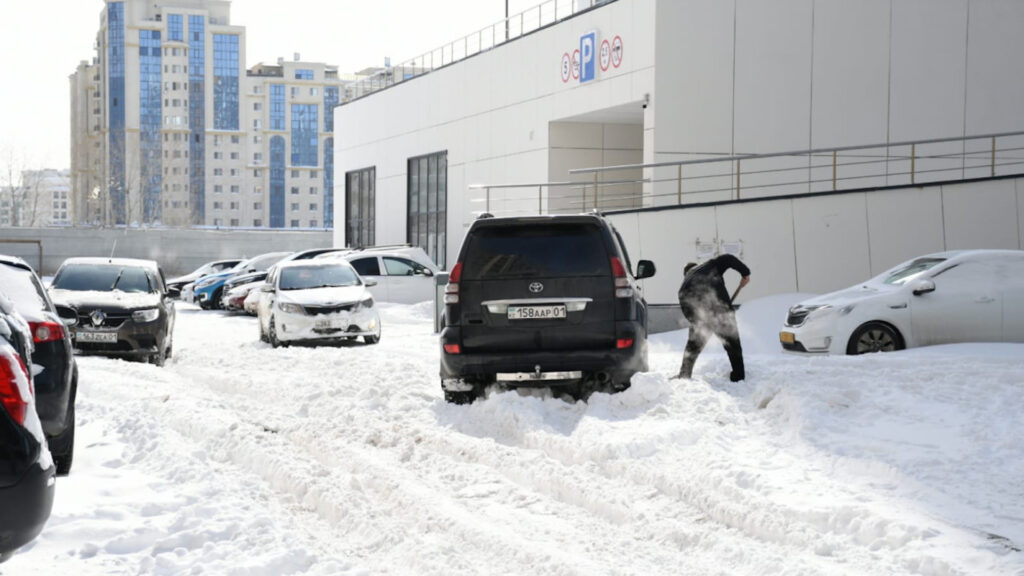 В Астане зафиксировано более 140 происшествий, связанных с погодными условиями