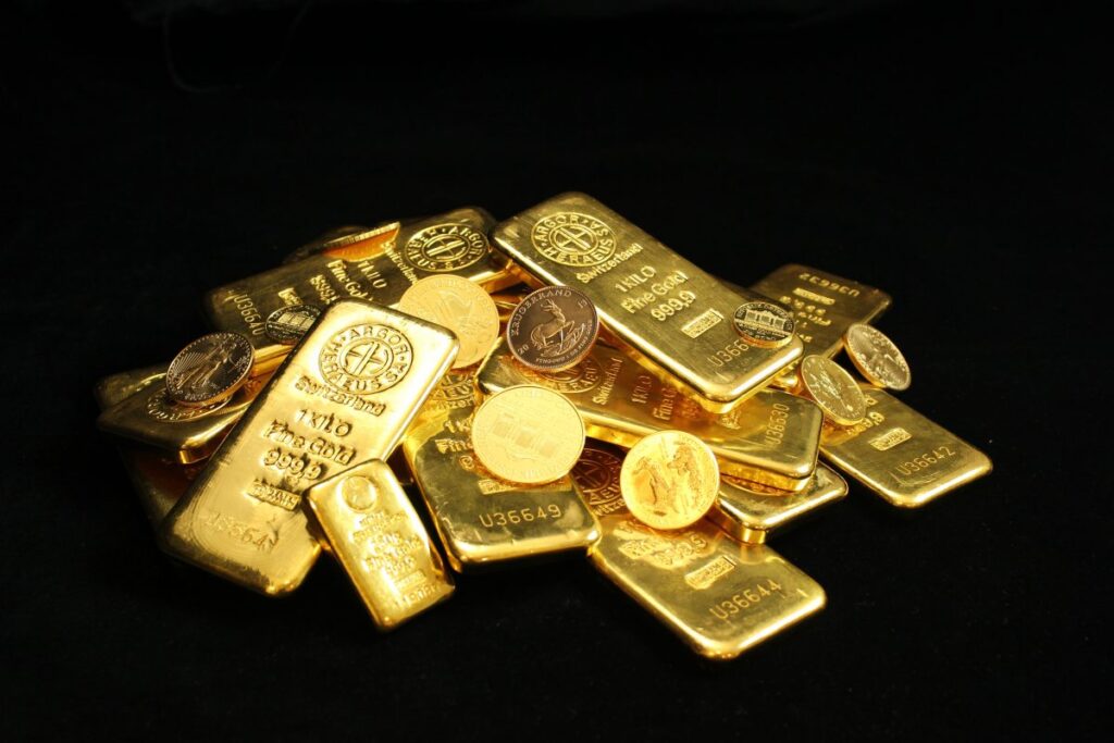 Золото достигает нового рекорда цены в Японии: беспокойство инвесторов увеличивает спрос на драгметаллы