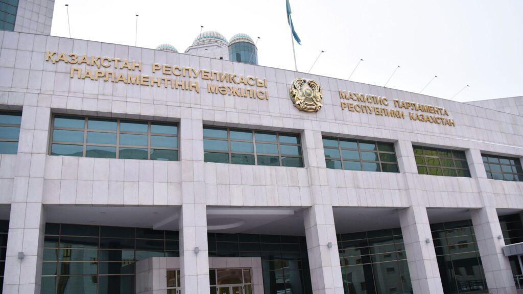 Казахстанцы смогут принимать участие в управлении государством - Bizmedia.kz