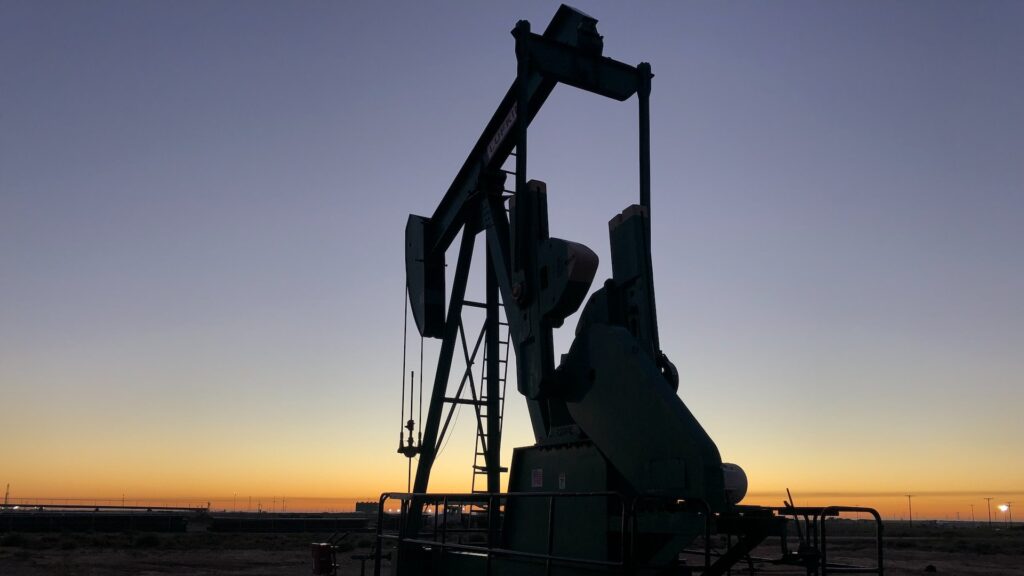 Цена на нефть повышается в предвкушении информации о запасах в США - Bizmedia.kz