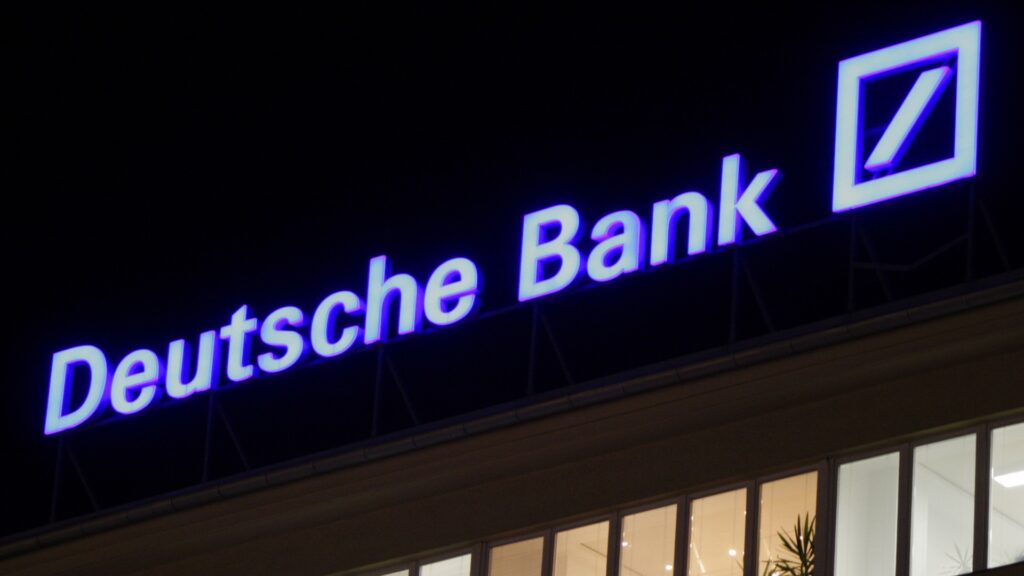 Deutsche Bank планирует сократить каждого десятого сотрудника в Германии: СМИ