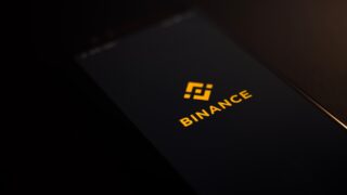 Криптобиржа Binance подключила Freedom Bank и Kazpost