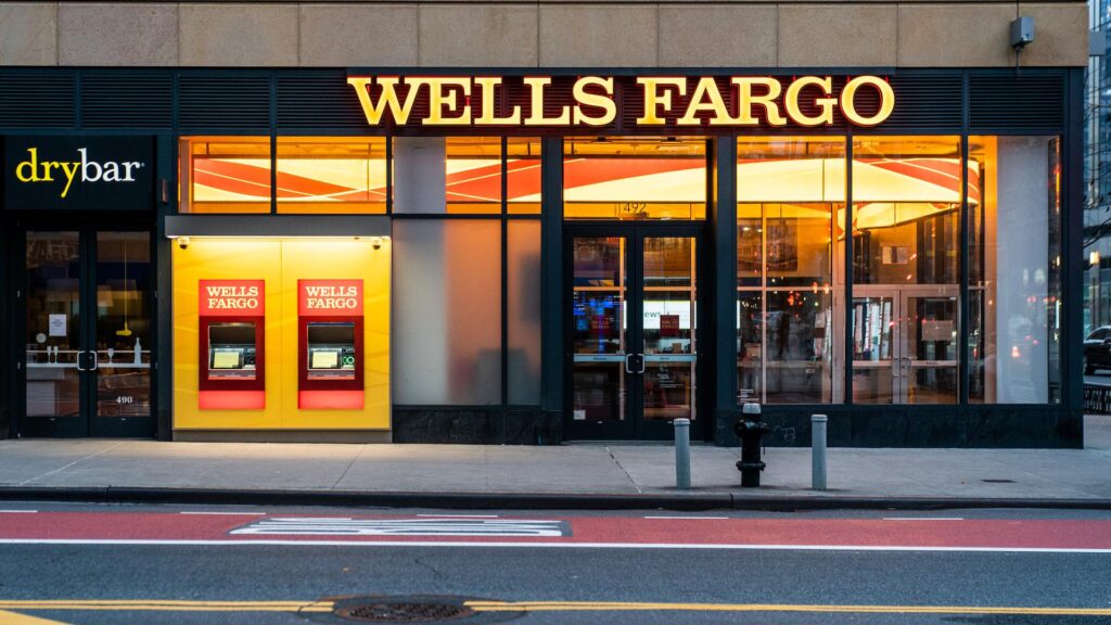 Чистая прибыль Wells Fargo увеличилась на 47 процентов