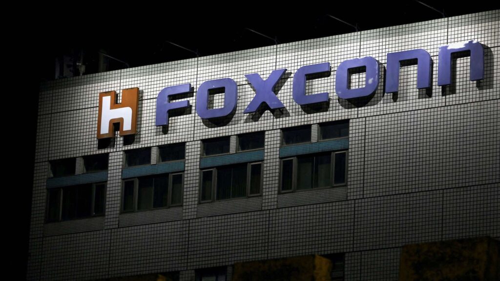 Foxconn отказывается от плана по производству чипов Vedanta стоимостью ,5 млрд