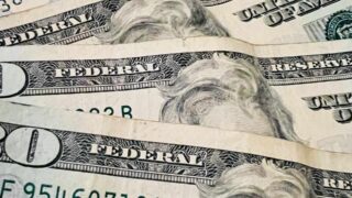 ДГД: Что важно знать при вывозе иностранной валюты из Казахстана