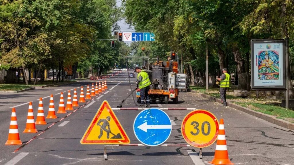 В Алматы на двое суток ограничено движение по пр. Абая от улицы Тлендиева до Розыбакиева