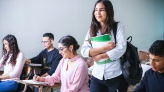 Абитуриенты колледжей могут подать заявки на поступление через портал eGov