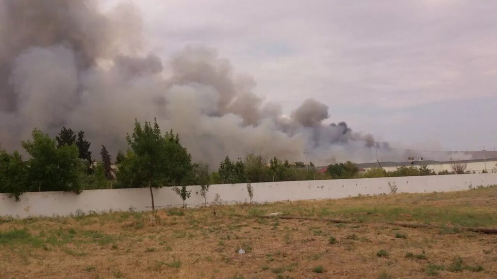 Взрыв прогремел на заводе в Азербайджане