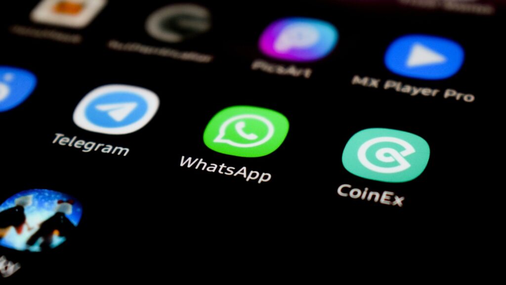 Добавлена новая доступная только в приложении WhatsApp для iPhone функция