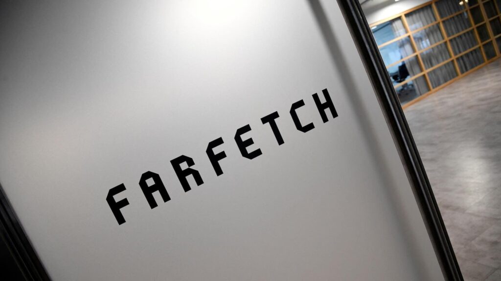 Farfetch завершил второй квартал с убытком и снизил выручку