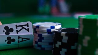 Казахстанцам до 25 лет могут запретить играть в азартные игры