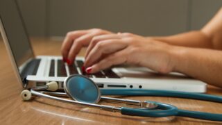 Минздрав ускоряет цифровизацию медуслуг для казахстанцев