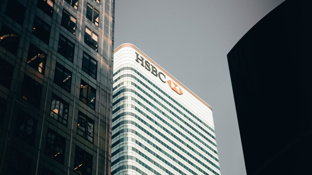 HSBC обратно выкупает акции на 3 млрд долларов - Bizmedia.kz