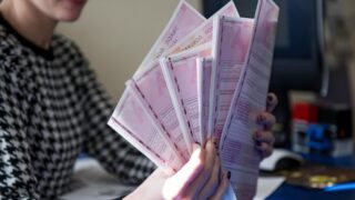 За 2023 год казахстанцы получили страховых выплат из ГАК на 880 млн тенге