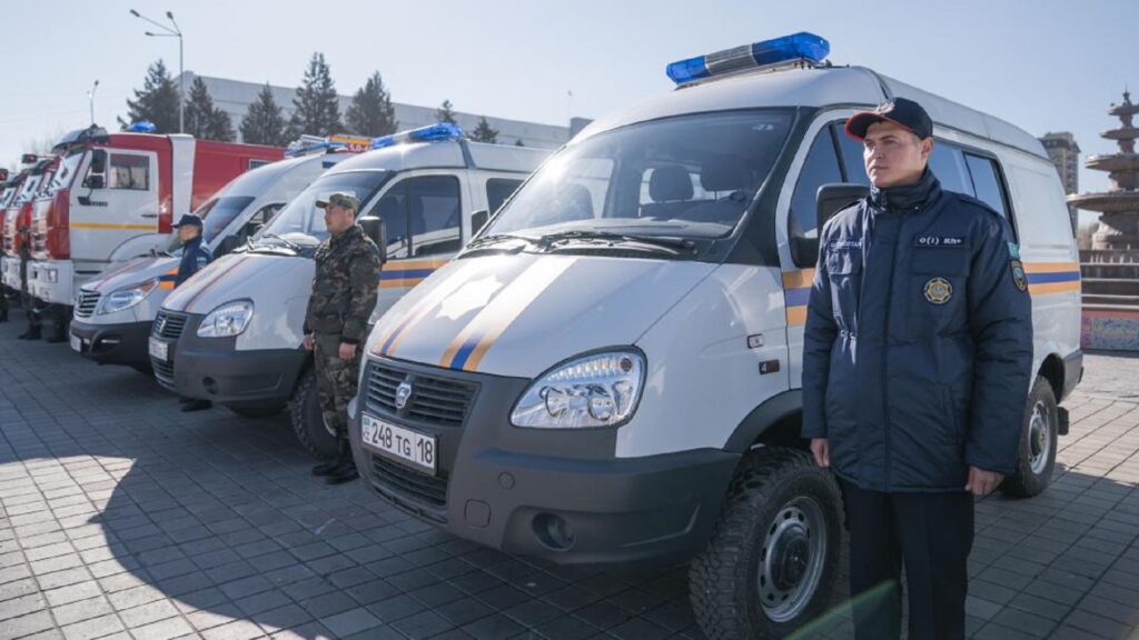 В области Абай спасателям вручили ключи от новой специализированной техники - Bizmedia.kz