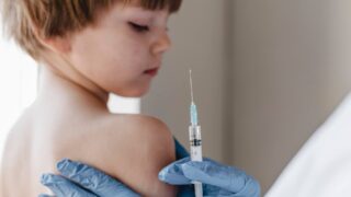 Через год в Казахстан намерены начать вакцинацию мальчиков от ВПЧ