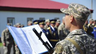 Казахстанская армия внедряет систему видеожетонов для военнослужащих