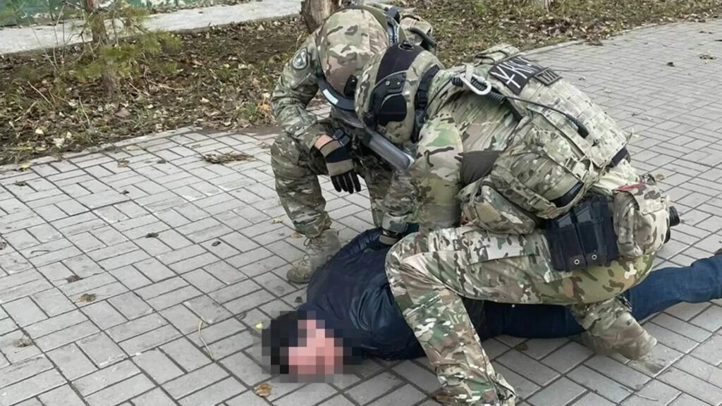 В Казахстане задержано 12 членов экстремистской группы по подозрению в пропаганде терроризма