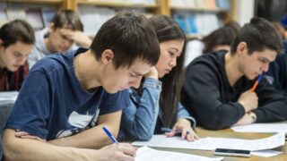 Студенты казахстанских колледжей получили международные сертификаты