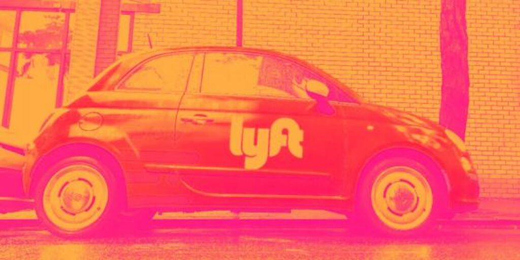 Почему акции Lyft (LYFT) сегодня обрушились?