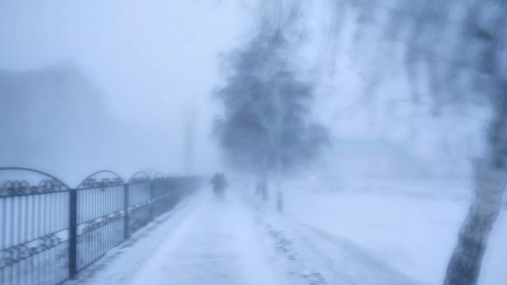 В городе Тобыл объявлен режим чрезвычайной ситуации для ликвидации последствий урагана