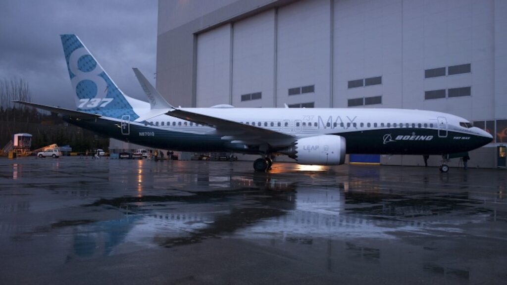 Alaska Air прекратила эксплуатацию парка 737 Max после разрыва панели в воздухе