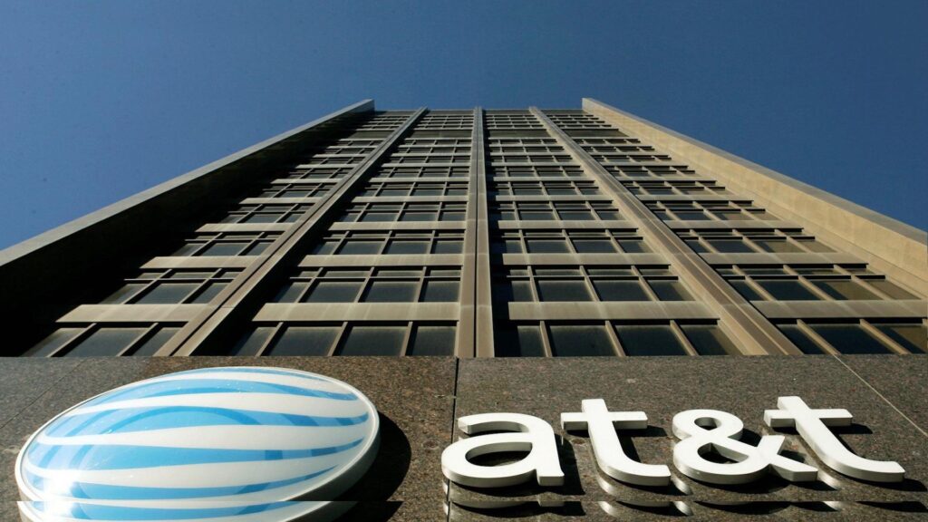 AT&T рейтинг повышен до Outperform_bizmedia.kz