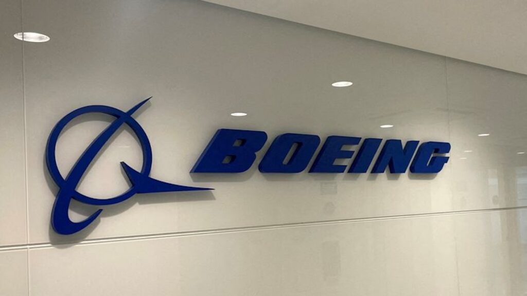 Цена акций Boeing падает на Франкфуртской бирже