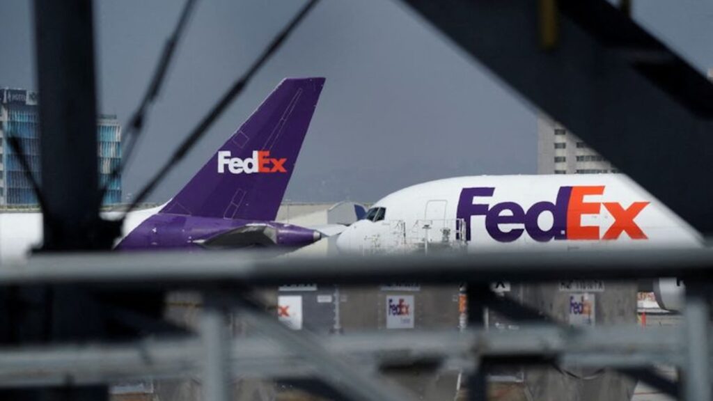 FedEx не заметила значительного влияния сбоев в работе Красного моря