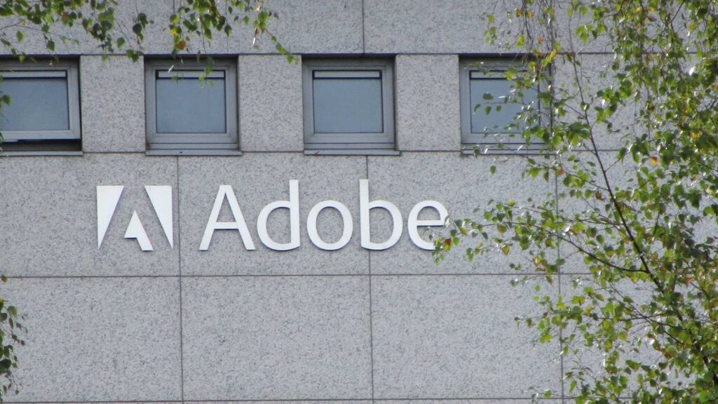 Исследование Уолл-стрит стратегии компании Adobe