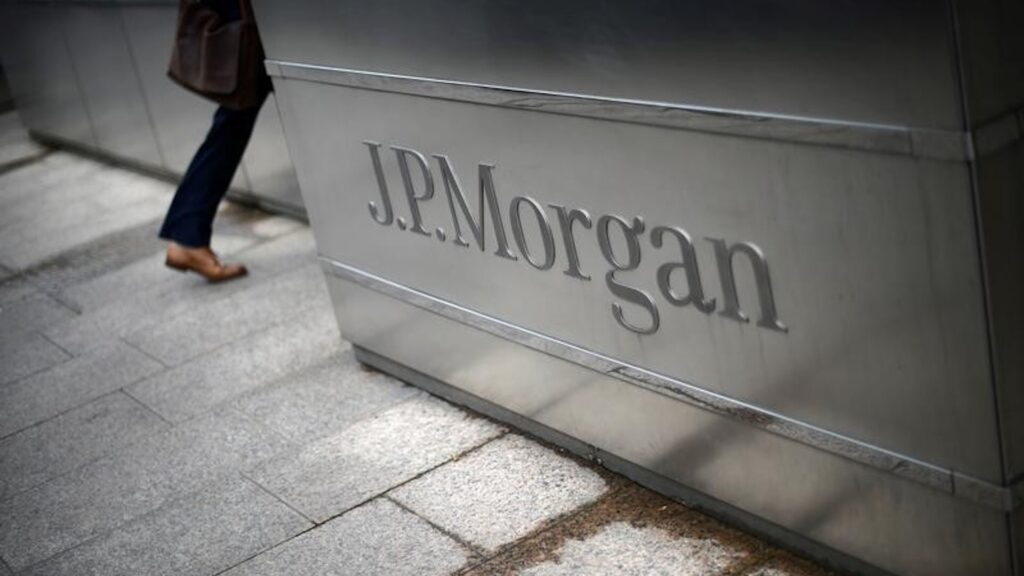 JP Morgan сообщает о смешанных результатах за 4 квартал с ростом выручки и снижением прибыли