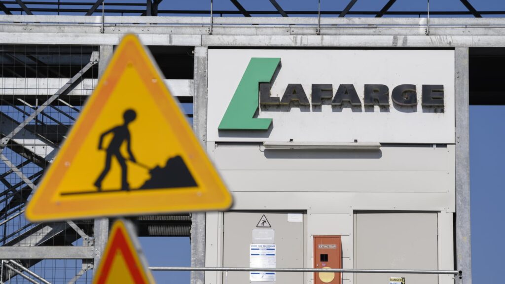 Компания Lafarge подозревается в соучастии в преступлениях против человечности_bizmedia.kz