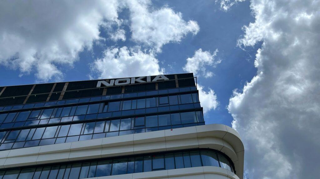 Смартфоны под брендом Nokia исчезнут с 2026 года_bizmedia.kz