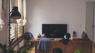 Телевизор и депрессия: исследование показывает увеличенный риск в сравнении с работой за столом или вождением