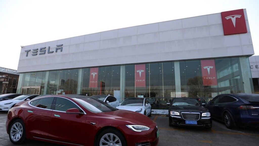 Tesla обыгрывает BYD в Китае по эффективности продаж с помощью стратегии в реальном времени